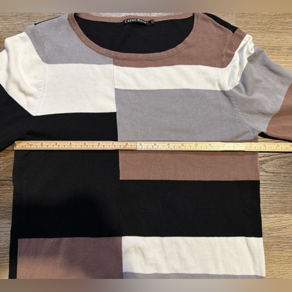 Carol Rose Sweater - Picture 5 of 7